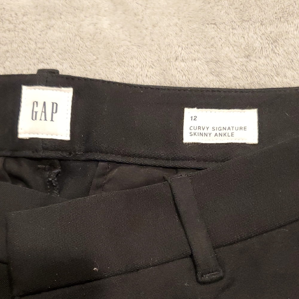 GAP Black Chinos Flat-Front Pants
